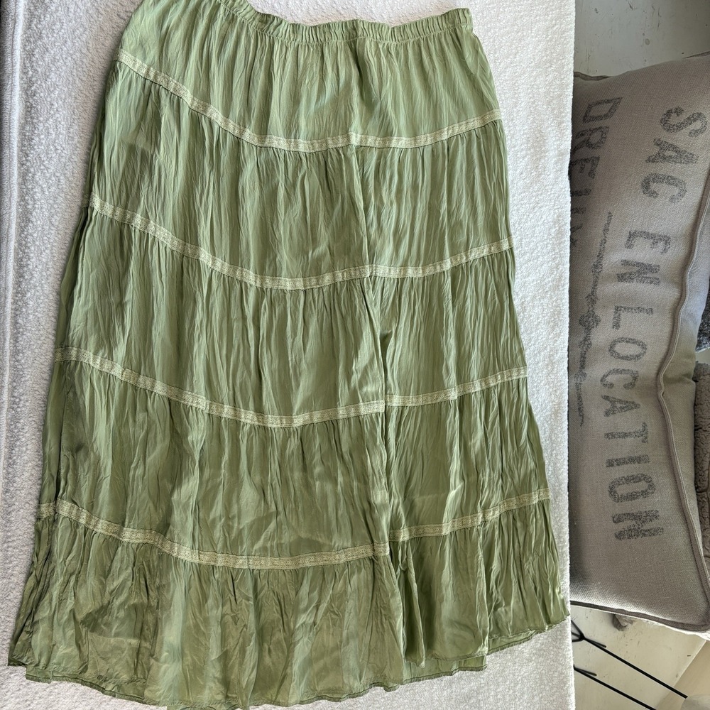 Garnet Hill 100% Silk Maxi Skirt Green Size 14 Elastic Waist Tiered